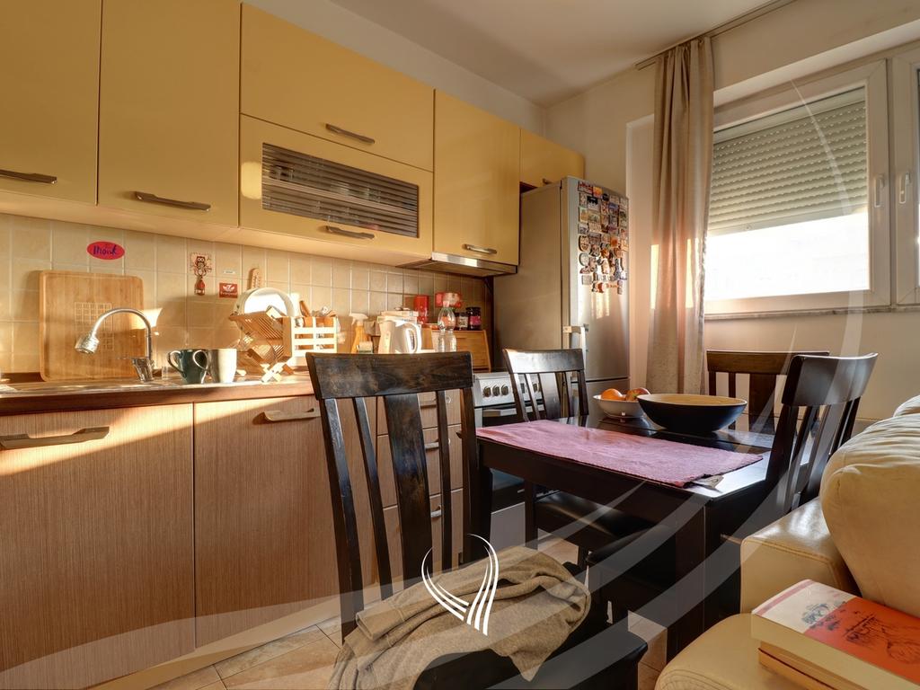 Appartement d'une chambre à vendre dans le quartier Mati 1 – Rruga c (5)