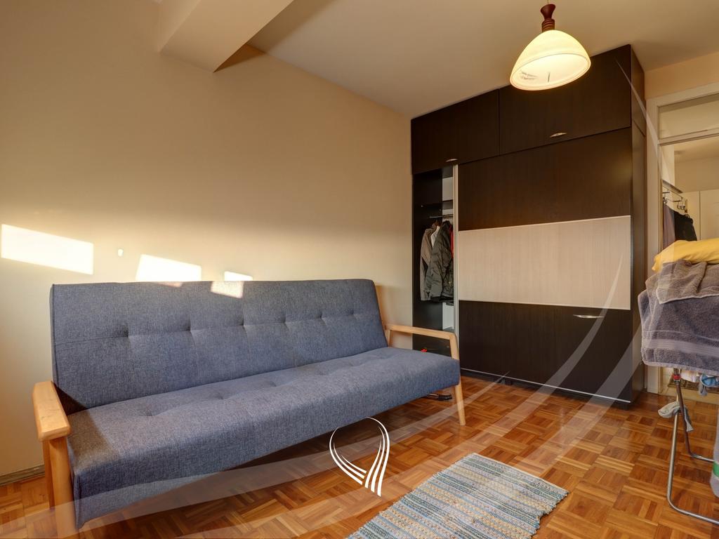 Appartement d'une chambre à vendre dans le quartier Mati 1 – Rruga c (7)