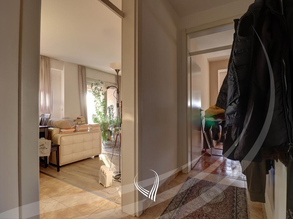 Appartement d'une chambre à vendre dans le quartier Mati 1 – Rruga c (8)