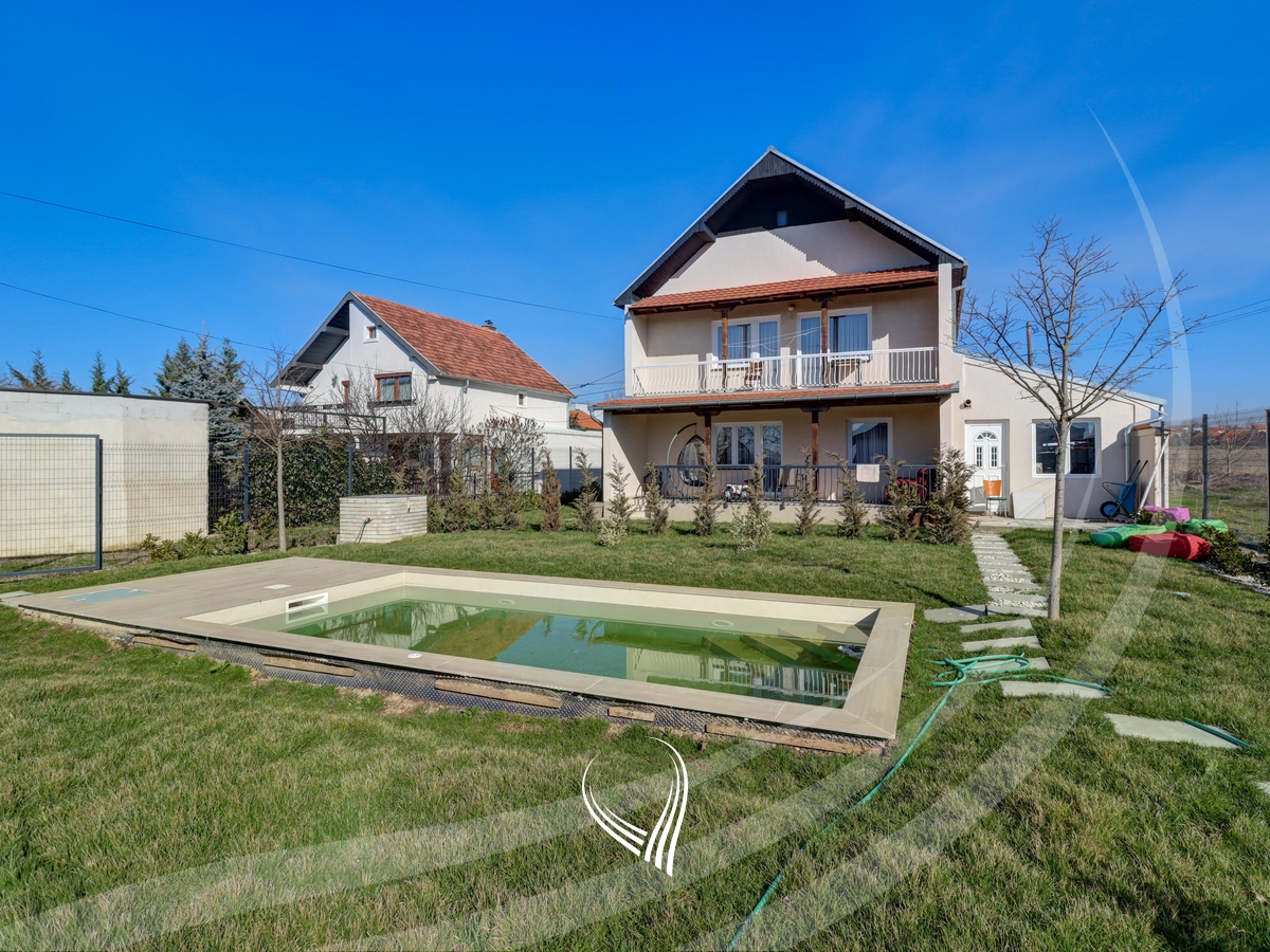 Maison avec 3 chambres à louer à Çagllavicë