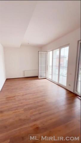 Apartamento à venda 140m², 1º andar em Klinë