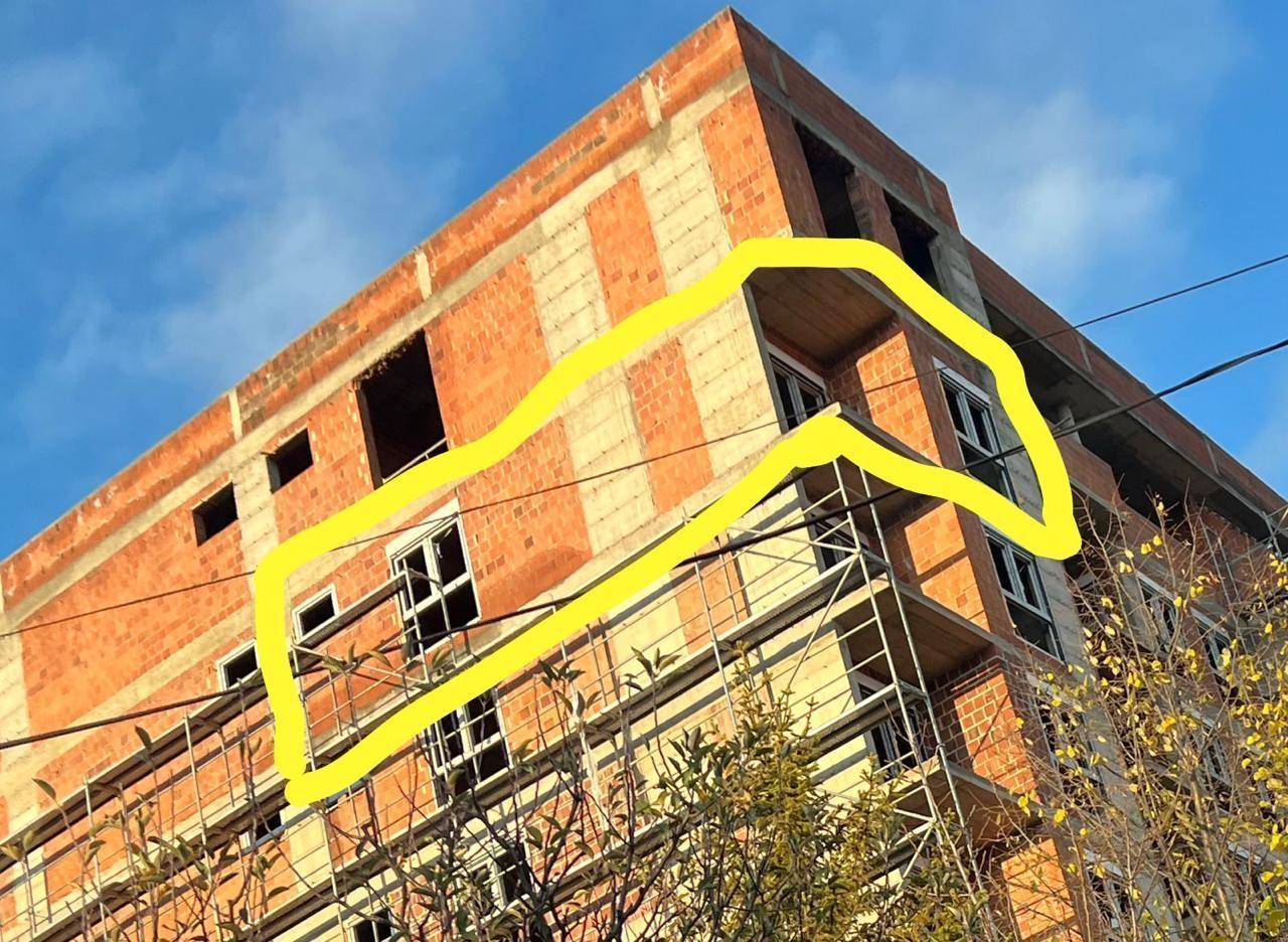 Shitet banesa 63m² kati 5 në matiqan
