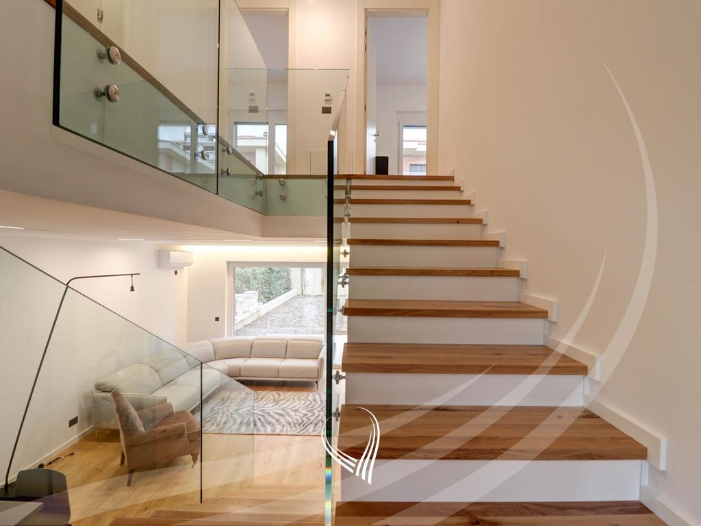 Maison avec 4 chambres à louer dans le quartier marigona hill (7)