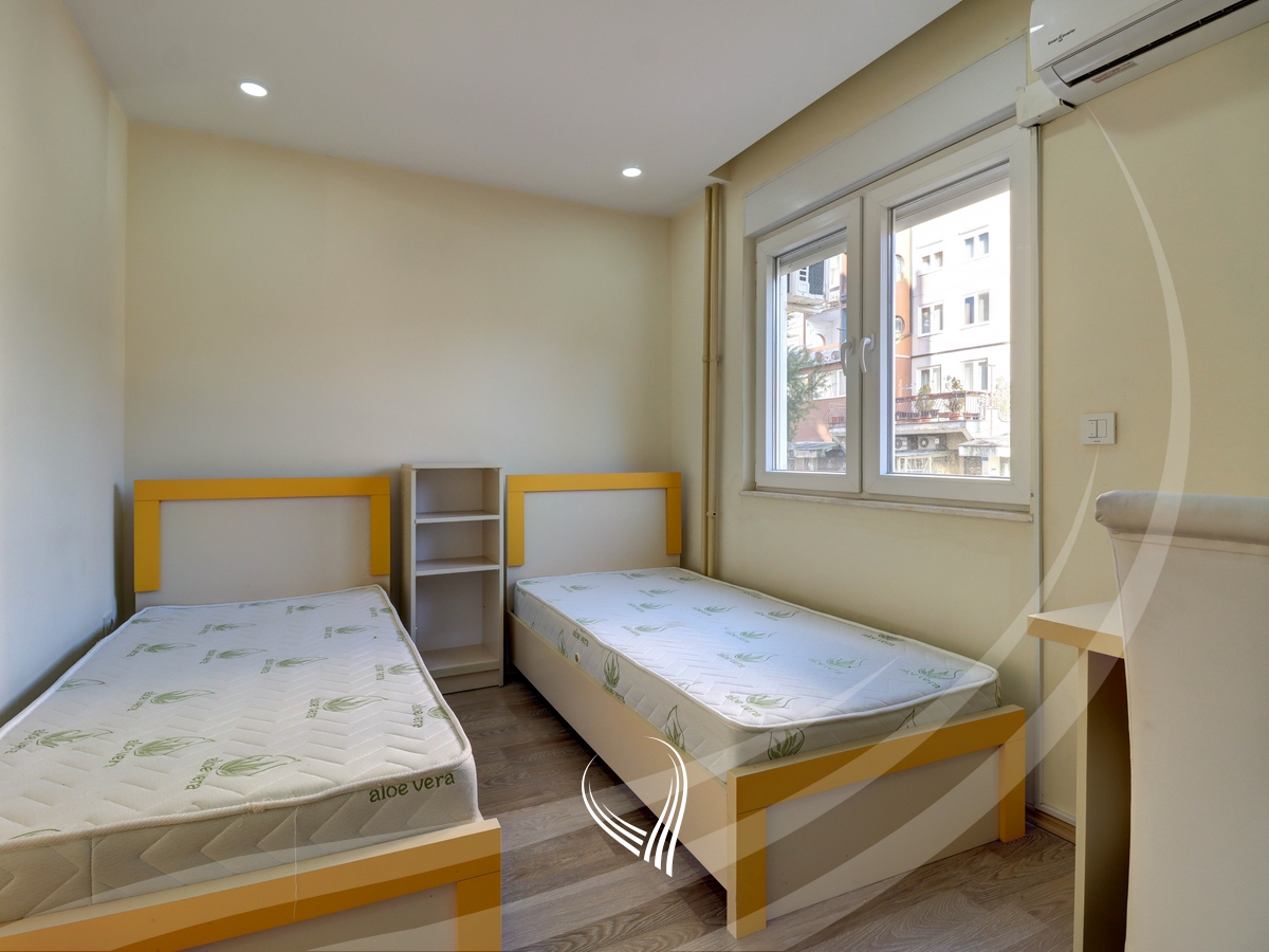 Apartamento de 1 habitación en alquiler en el barrio vëllusha (5)