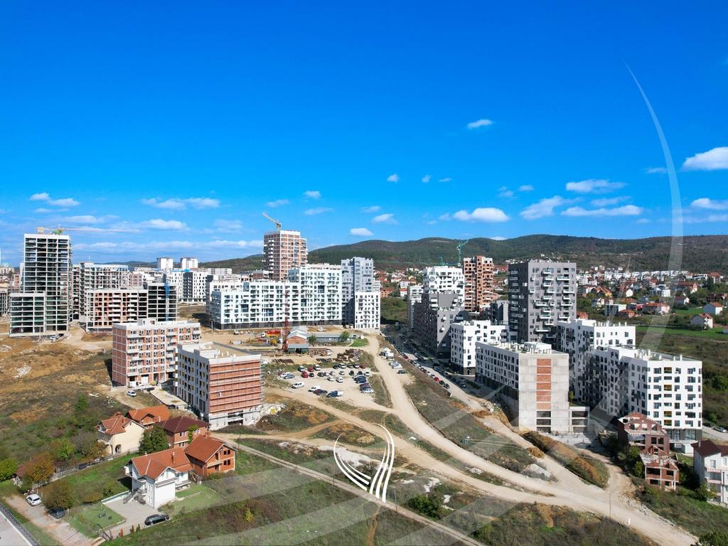 Bureau avec 4 pièces de travail à louer dans Mati 1 – Kodrina