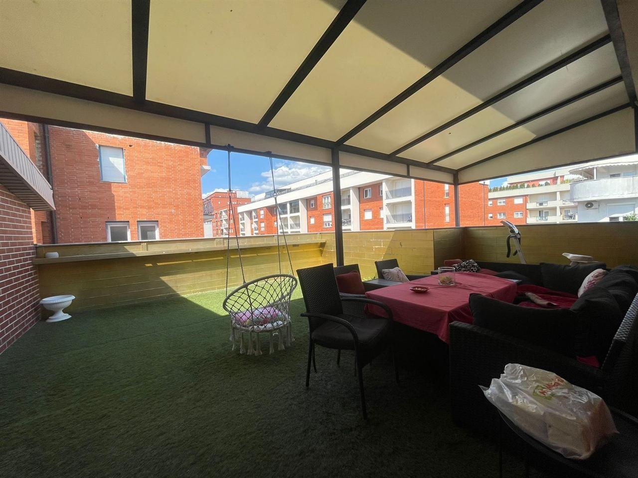 Penthouse exclusive 200m² afër rrugës b