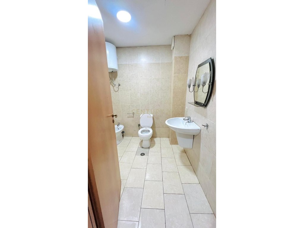 ️ apartamento 1+1 en alquiler – Centro, edificio de 9 pisos