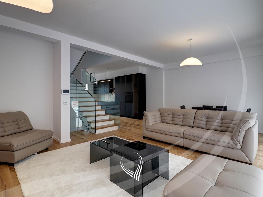 Casa com 4 quartos para alugar no bairro marigona hill