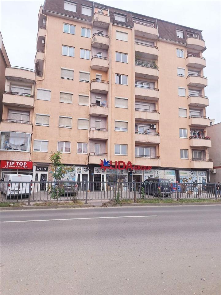 Apartamento de 2 habitaciones 65m² en el 2º piso en Fushë Kosovë