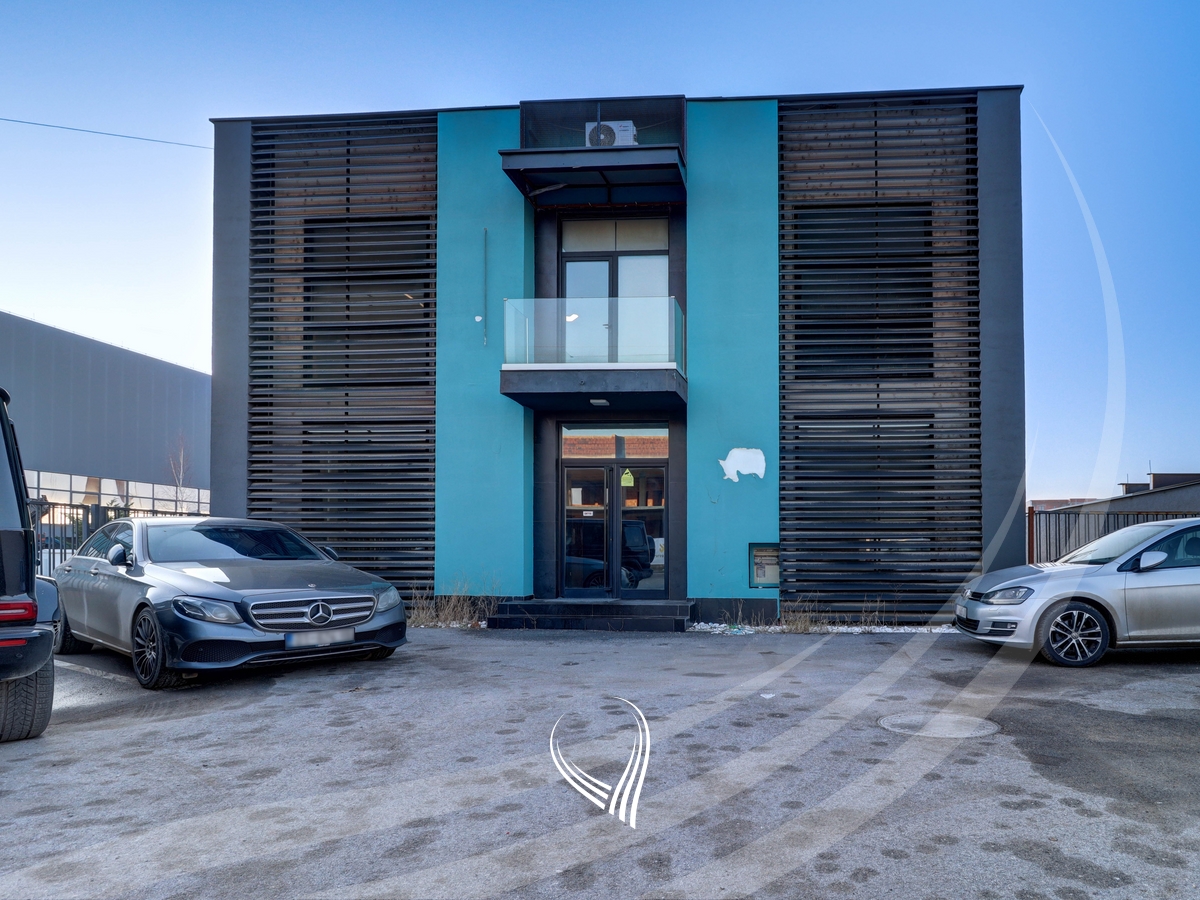 Propiedad comercial de 280 m² en alquiler en Çagllavicë