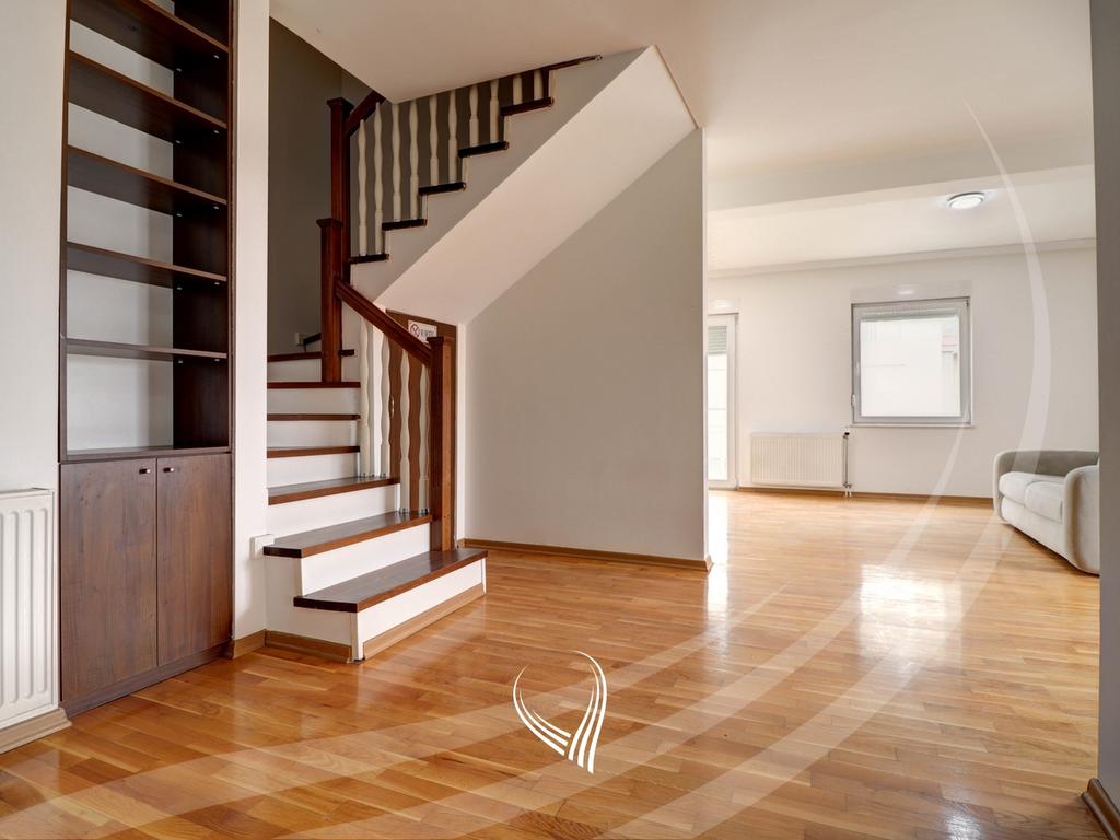 Duplex banesë me 3 dhoma gjumi në shitje në lagjen kalabria – Prishtina stars (5)