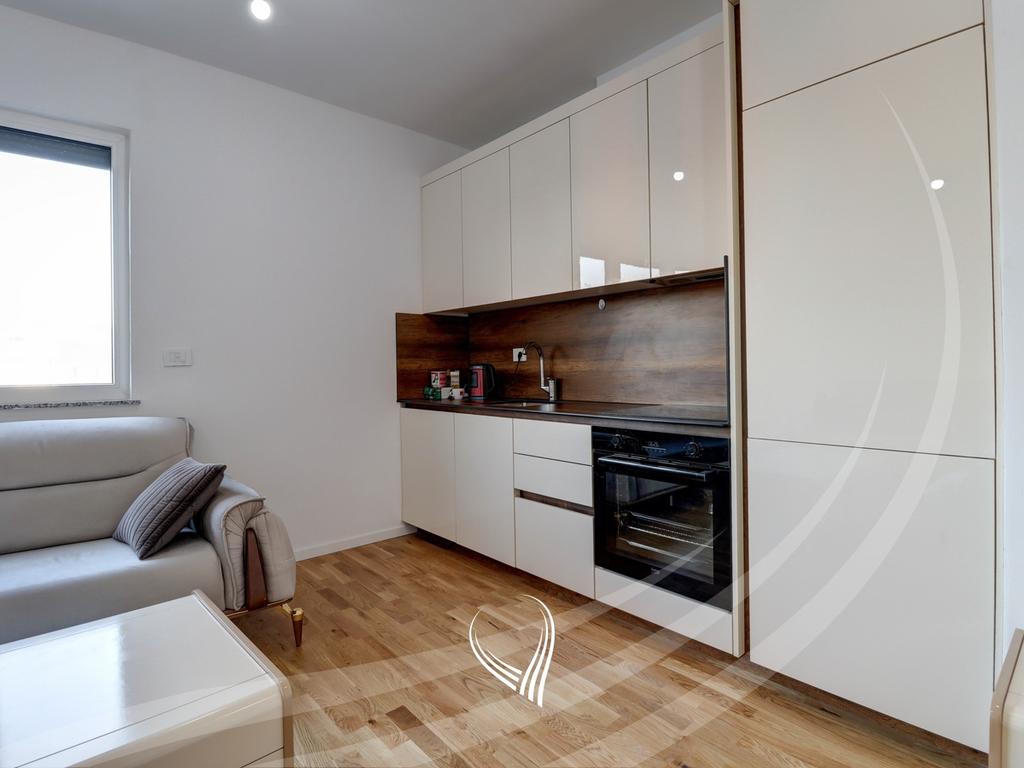 Appartement d'une chambre à vendre dans le quartier Mati 1 – Rruga a (5)