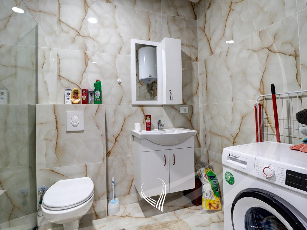 Appartement d'une chambre à vendre dans le quartier Mati 1 – Rruga a (7)