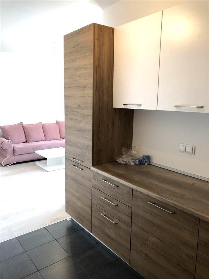 Apartamento de 71m² no 2º andar em Arbëri