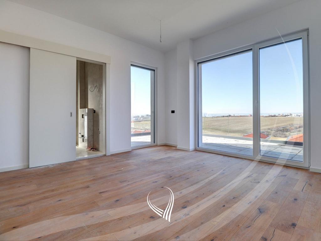 Penthouse terrasse 246,35 m² à vendre dans le quartier marigona hill (7)