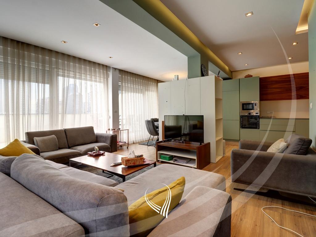 Penthouse mit 3 schlafzimmern zur miete in Arbëria – Dragodan
