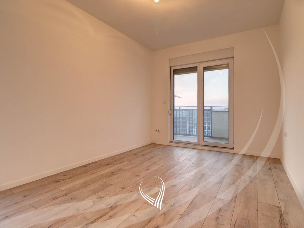 Apartamento con 3 habitaciones en venta en el barrio Mati 1 (7)
