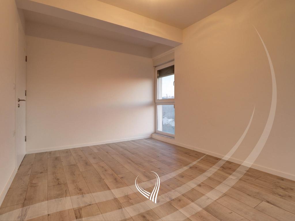 Apartamento con 3 habitaciones en venta en el barrio Mati 1 (8)