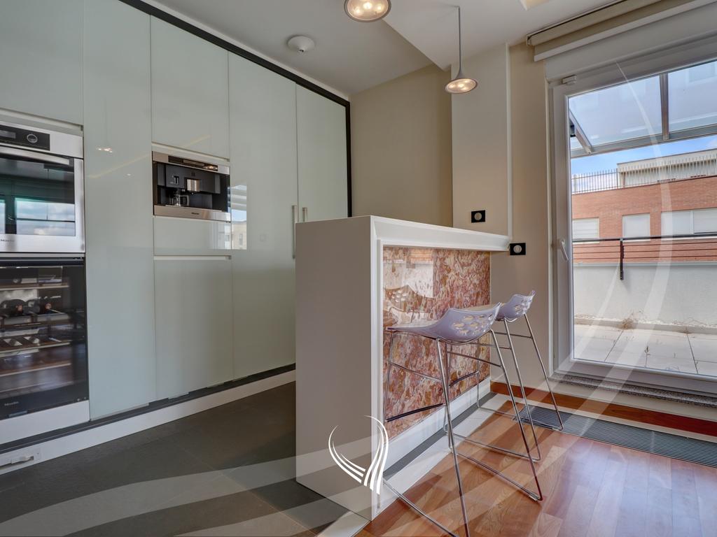 Penthouse de 243,35 mètres carrés à vendre dans le quartier kalabria – Emshir (7)