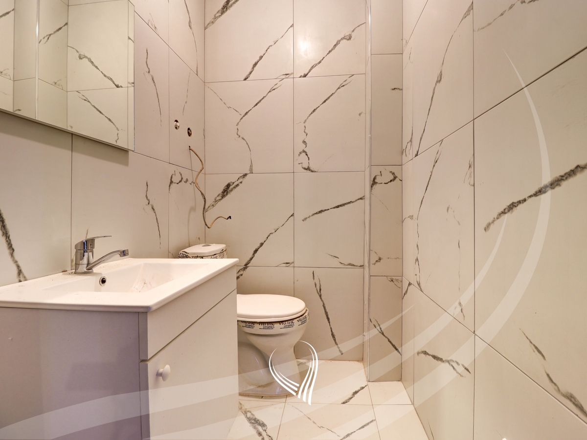 Local de 608 metros cuadrados en alquiler en el barrio Prishtina e Re – Berisha group (6)