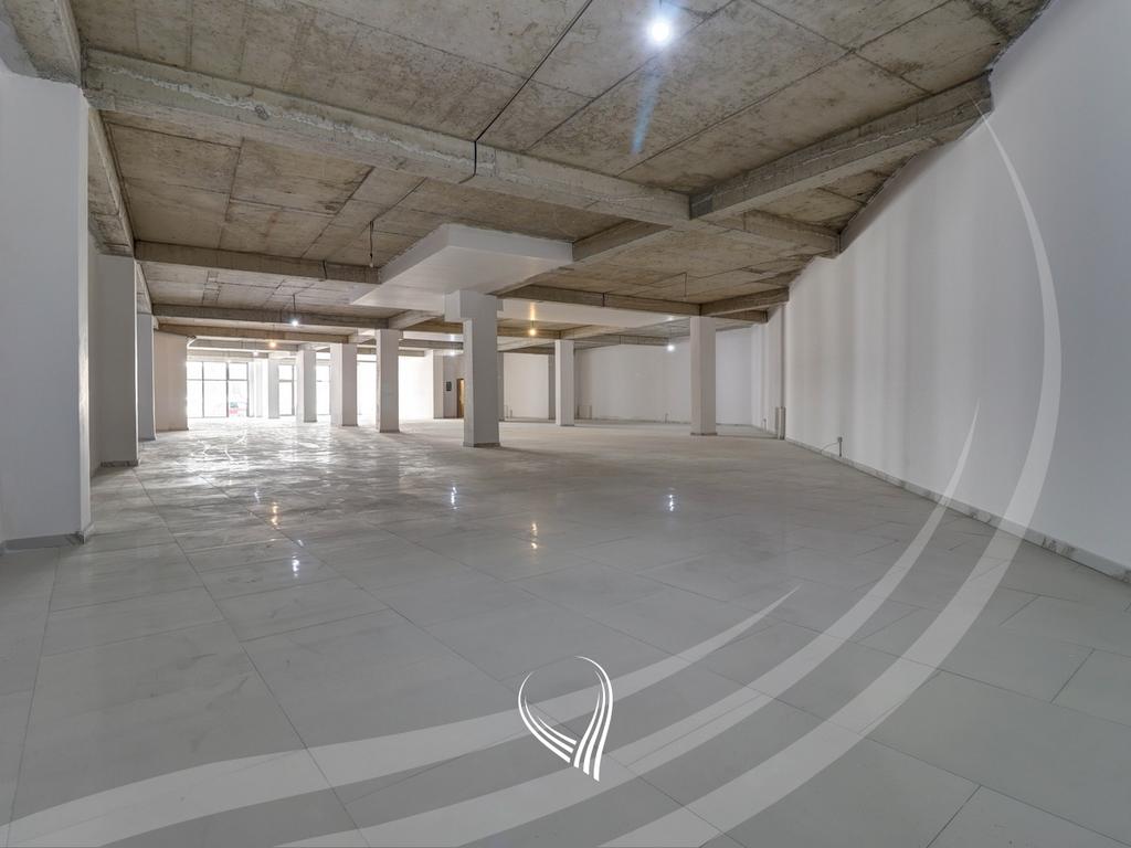 Local de 608 metros cuadrados en alquiler en el barrio Prishtina e Re – Berisha group (8)