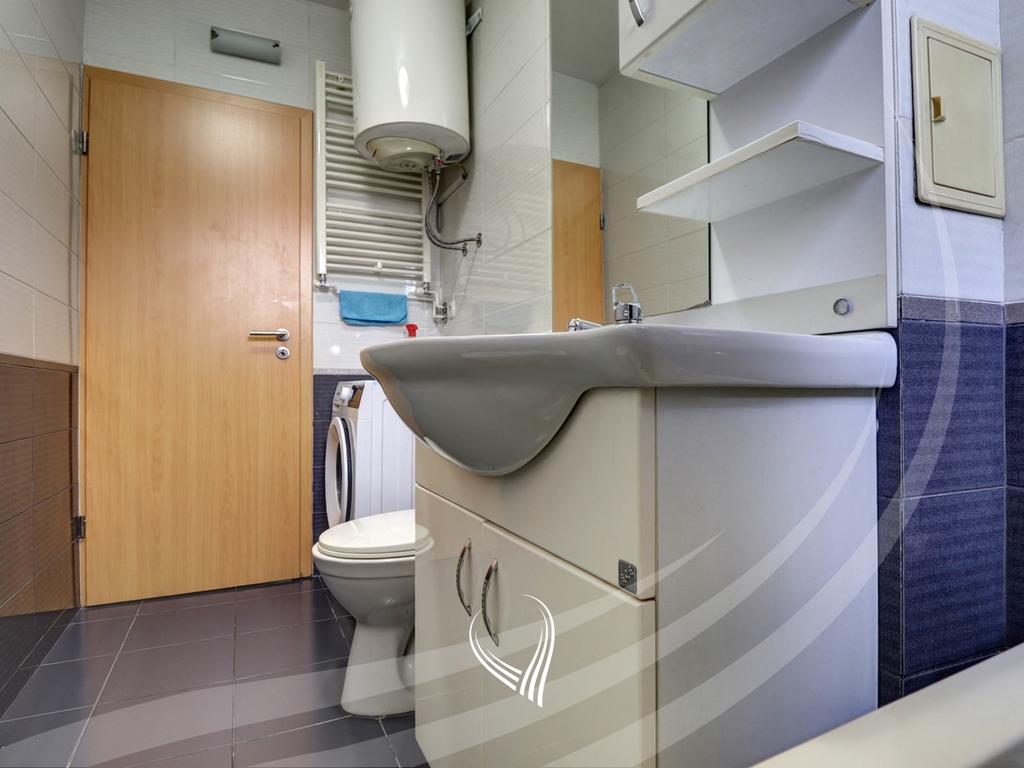 Apartamento com 1 quarto para alugar no bairro de Ulpiana