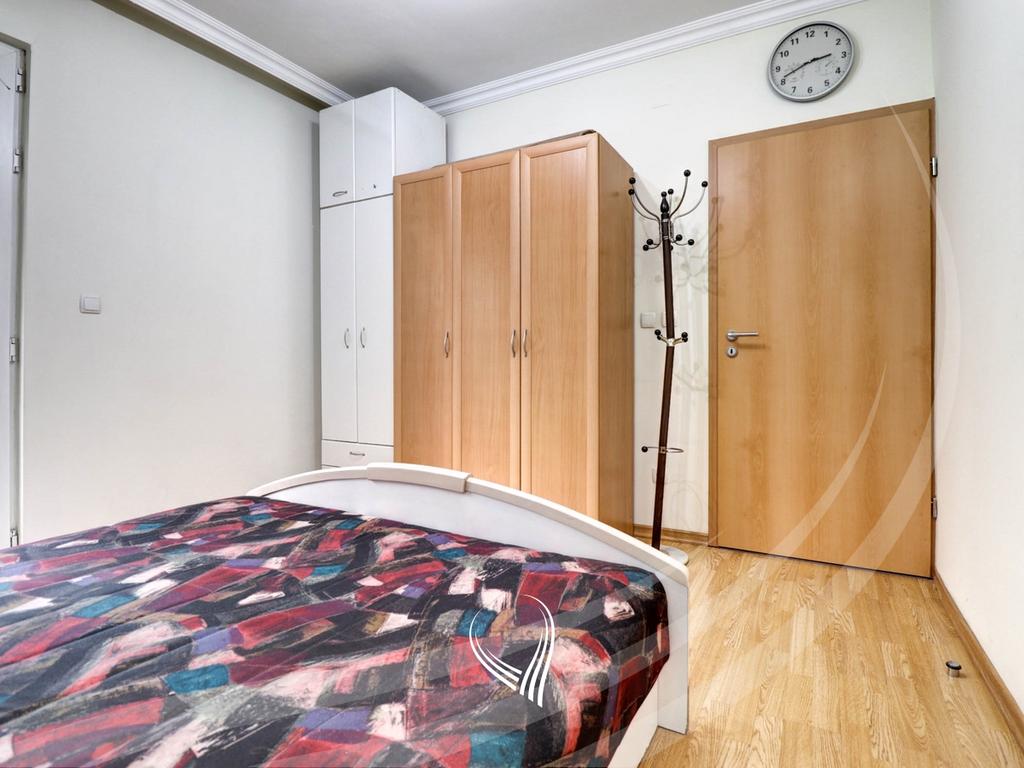 Apartamento com 1 quarto para alugar no bairro de Ulpiana