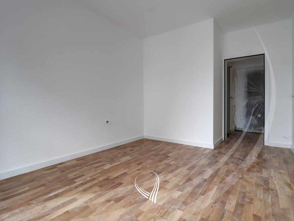 Appartement avec 1 chambre à vendre dans le quartier kalabria – Emshir