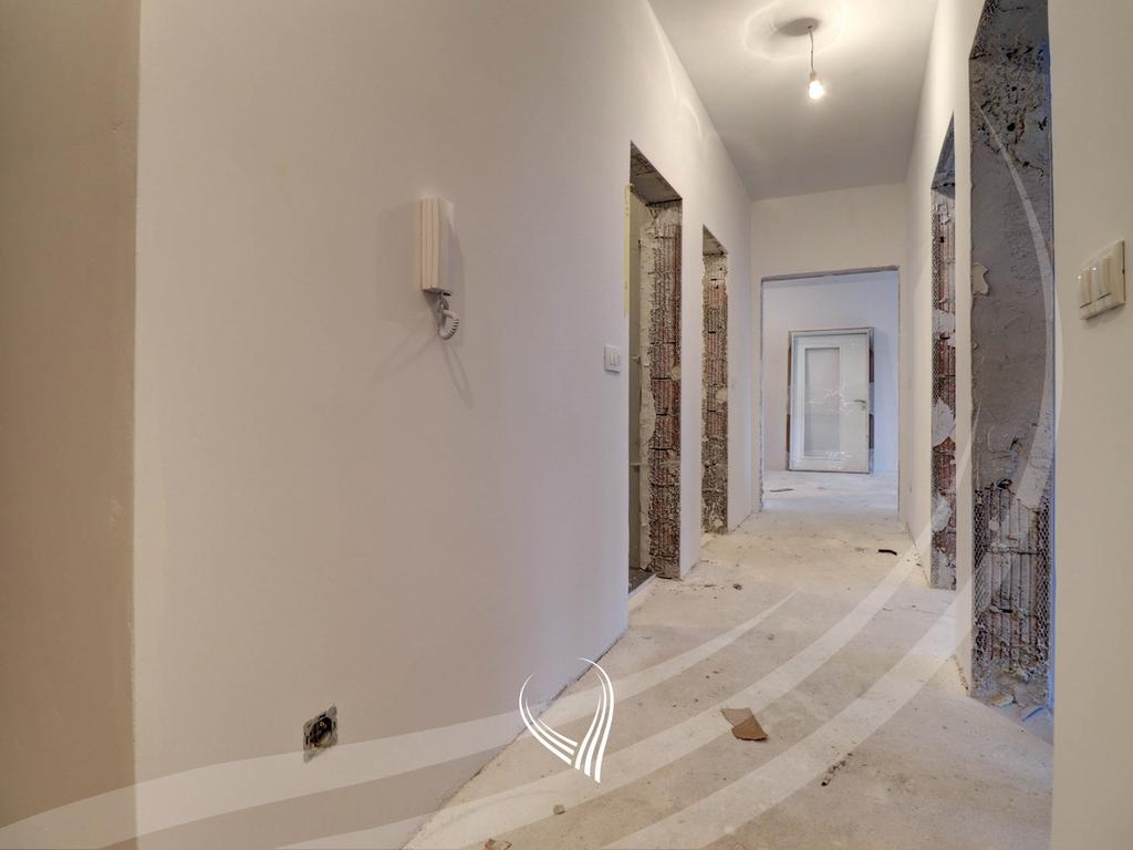 Appartement avec 2 chambres à vendre dans le quartier Arbëria - dragodan (7)