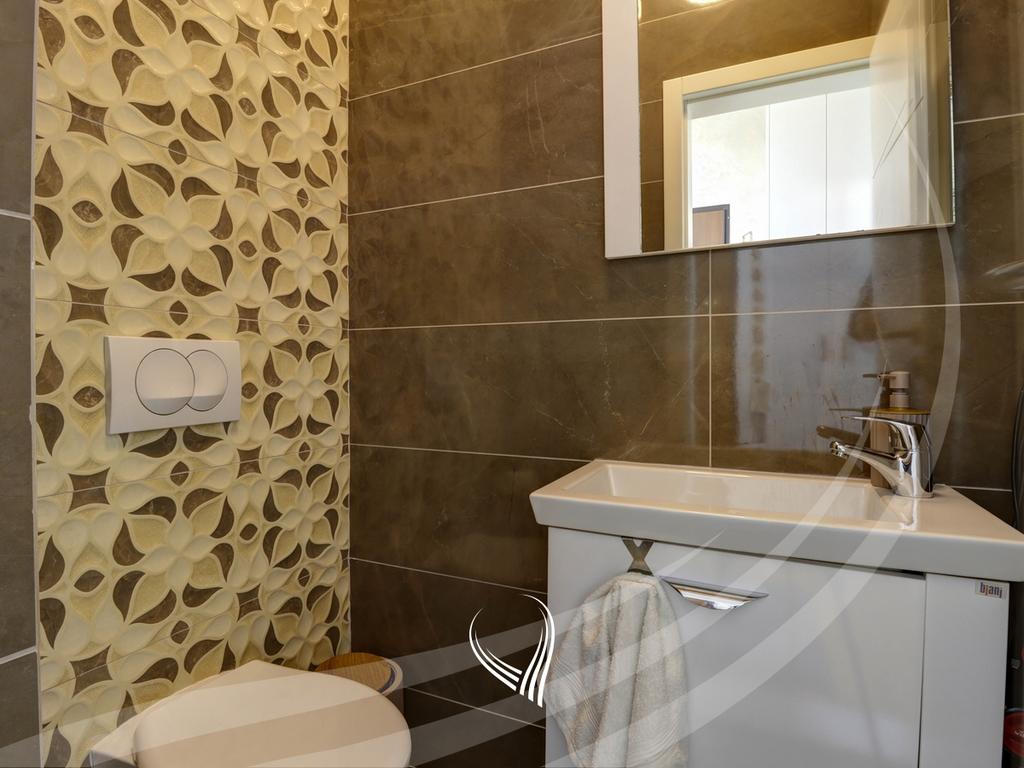 Appartamento con 2 camere da letto in vendita nel quartiere Mati 1 – Rruga c