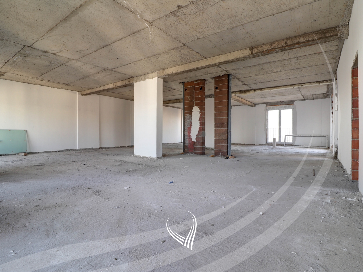 Ático de 223,44 metros cuadrados en venta en el barrio Prishtina e Re (3)