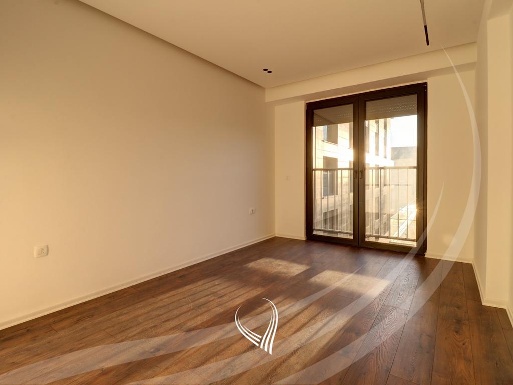 Ufficio con 3 stanze di lavoro in affitto nel quartiere Lakrishtë – Prime residence 2 (4)