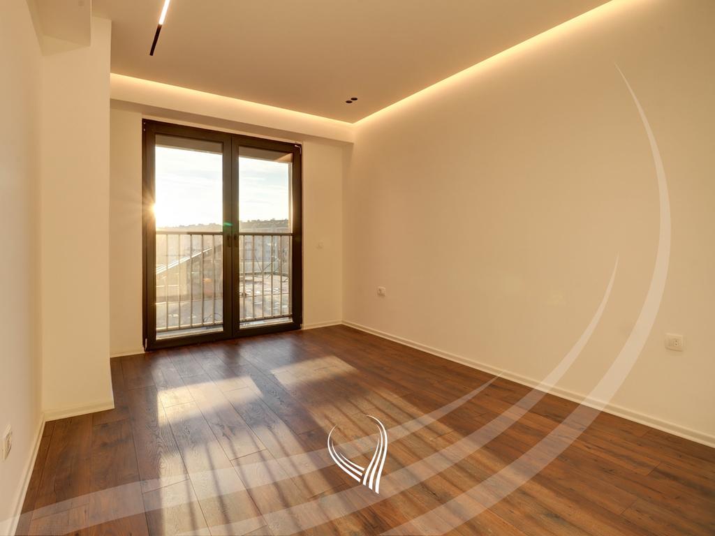 Ufficio con 3 stanze di lavoro in affitto nel quartiere Lakrishtë – Prime residence 2 (5)