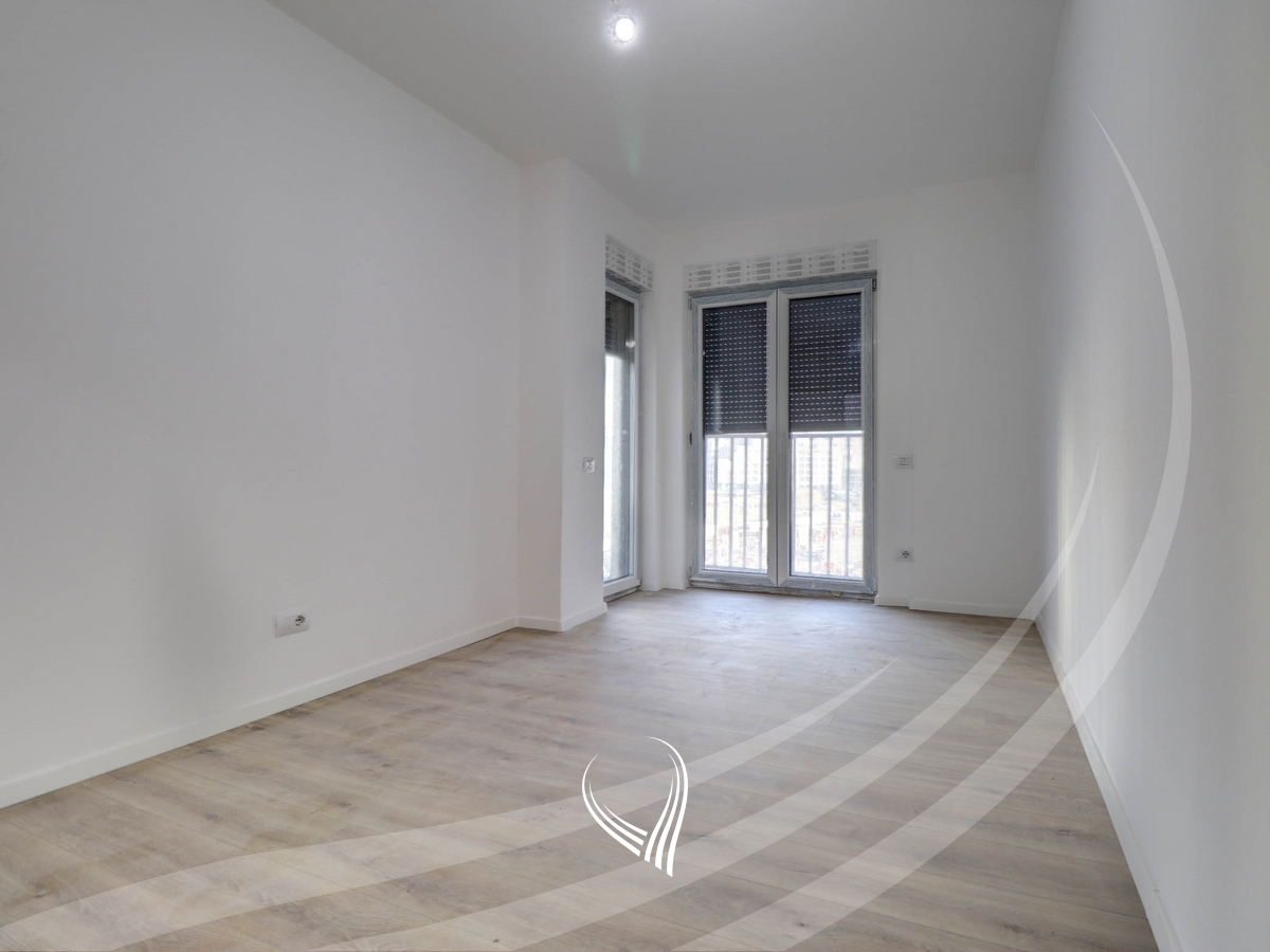 Apartamento con 3 habitaciones en venta en el barrio Prishtina e Re – Grand tower (8)
