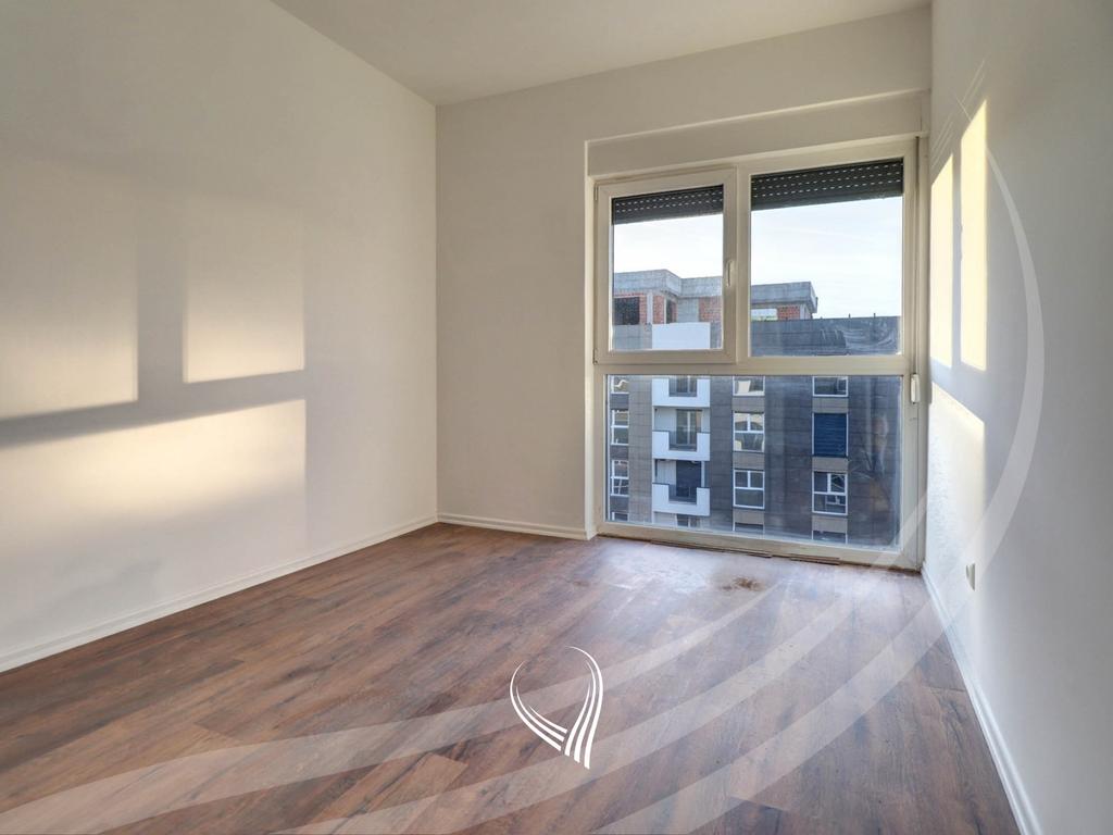 Apartamento de 3 habitaciones en venta en el barrio Mati 1 (6)