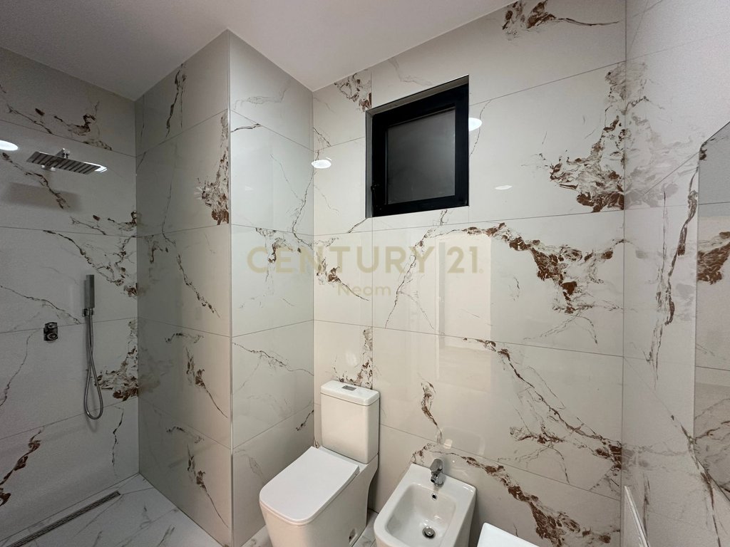 Apartamento 1+1 à venda no liqeni i thate