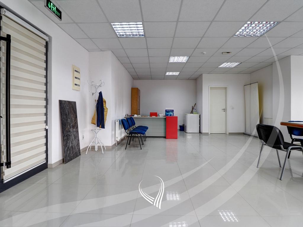 Local de 149,24 mètres carrés à vendre dans le quartier Mati 1 (5)