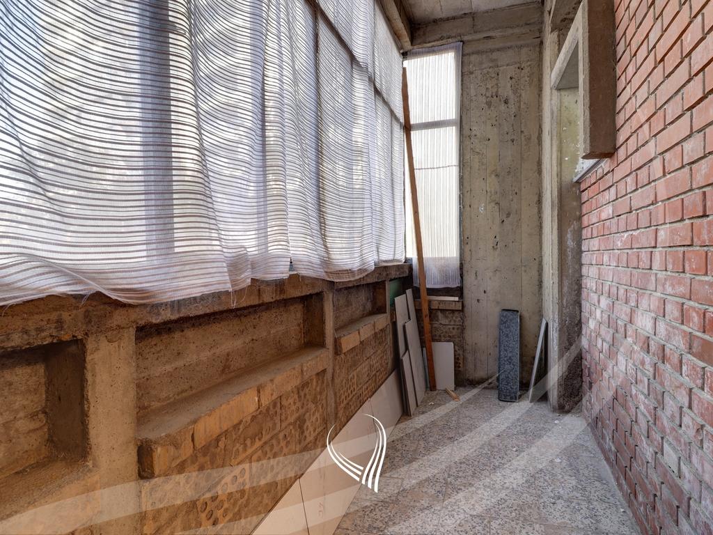 Office with 3 work rooms for rent in Aktash neighborhood
