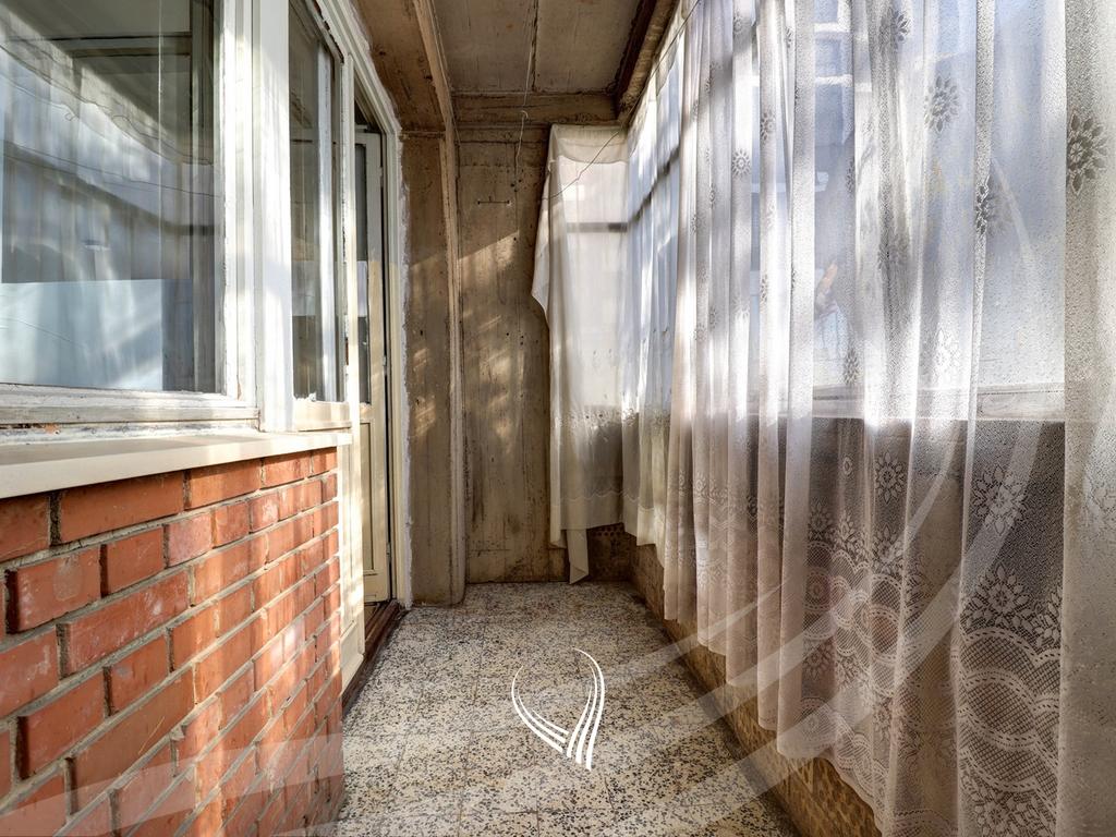 Office with 3 work rooms for rent in Aktash neighborhood