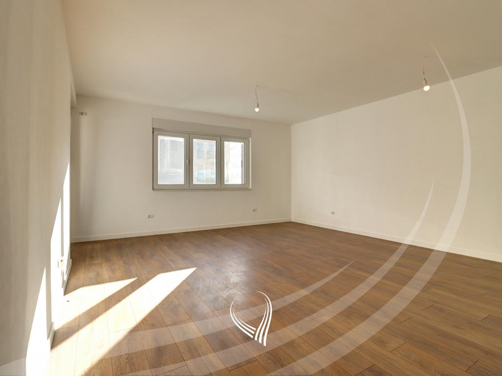 Apartamento de 3 habitaciones en venta en el barrio Mati 1 (3)