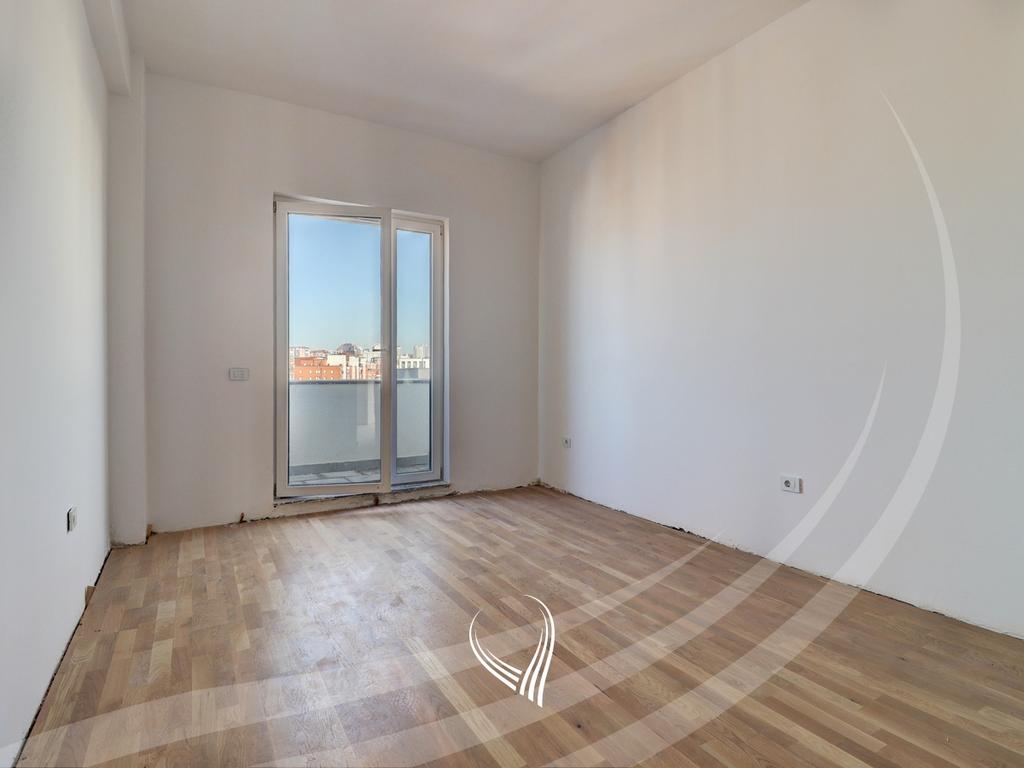 Attico con 4 camere da letto in vendita nel quartiere Mati 1 – Rruga a (6)