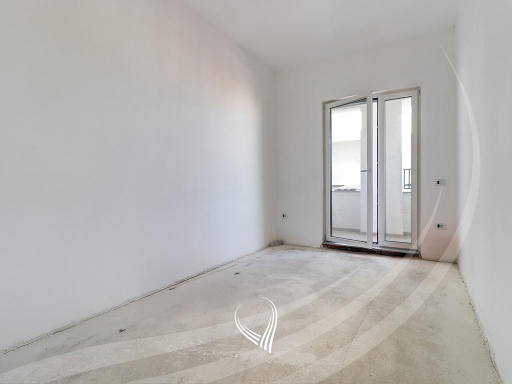 Penthouse com 3 quartos à venda no bairro Mati 1 – Rruga a (8)