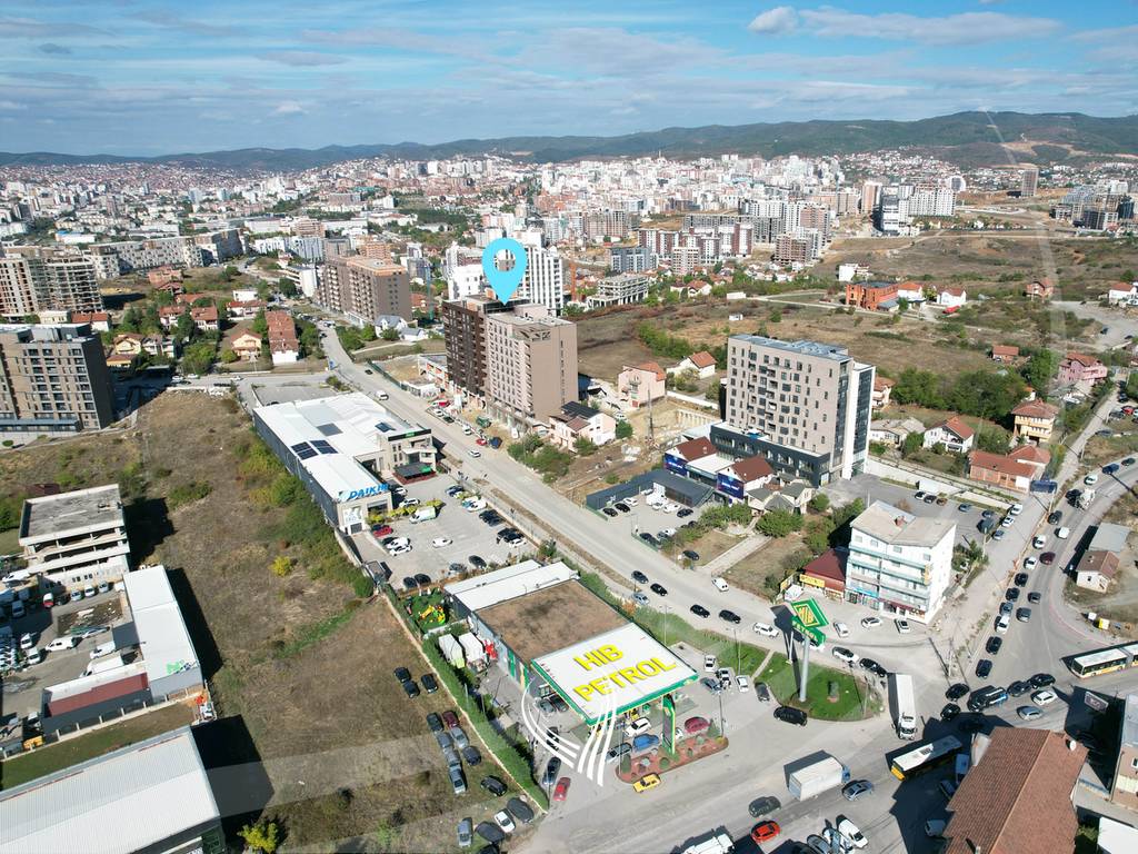 Local de 1.188,40 metros cuadrados en venta en el barrio Prishtina e Re (6)