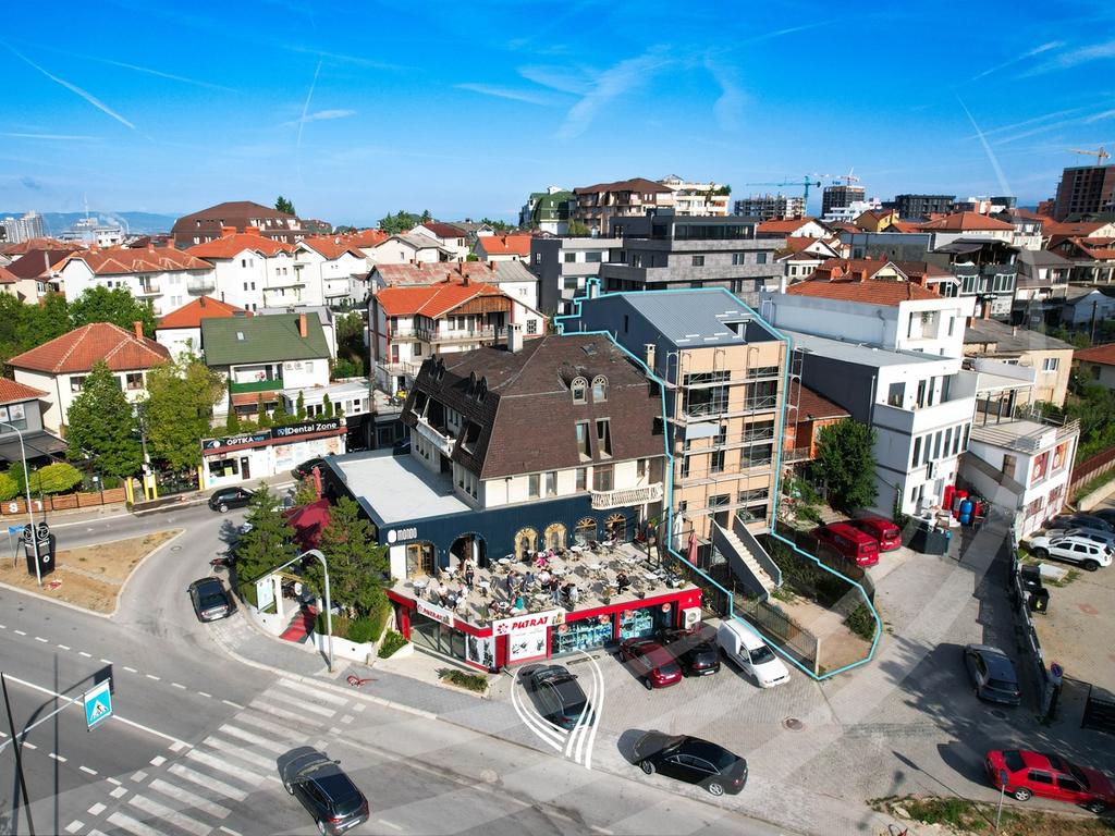 Proprietà commerciale di 579 metri quadrati in affitto nel quartiere Bregu i Diellit (4)