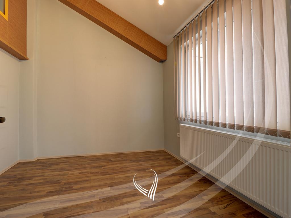 Ufficio di 203 m² + 60 m² di terrazza in affitto nel quartiere dodona (7)