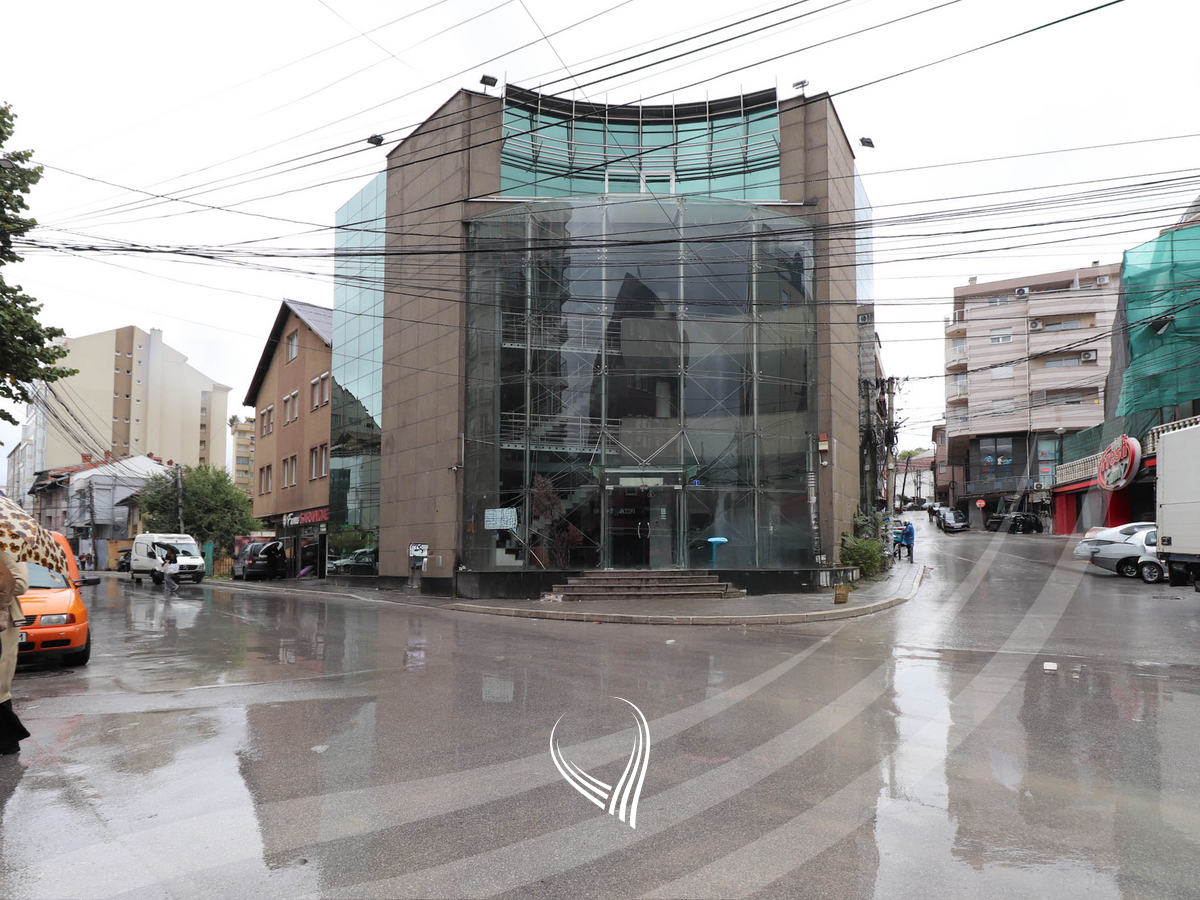 Propiedad en alquiler 1,000 metros cuadrados en el barrio dodona