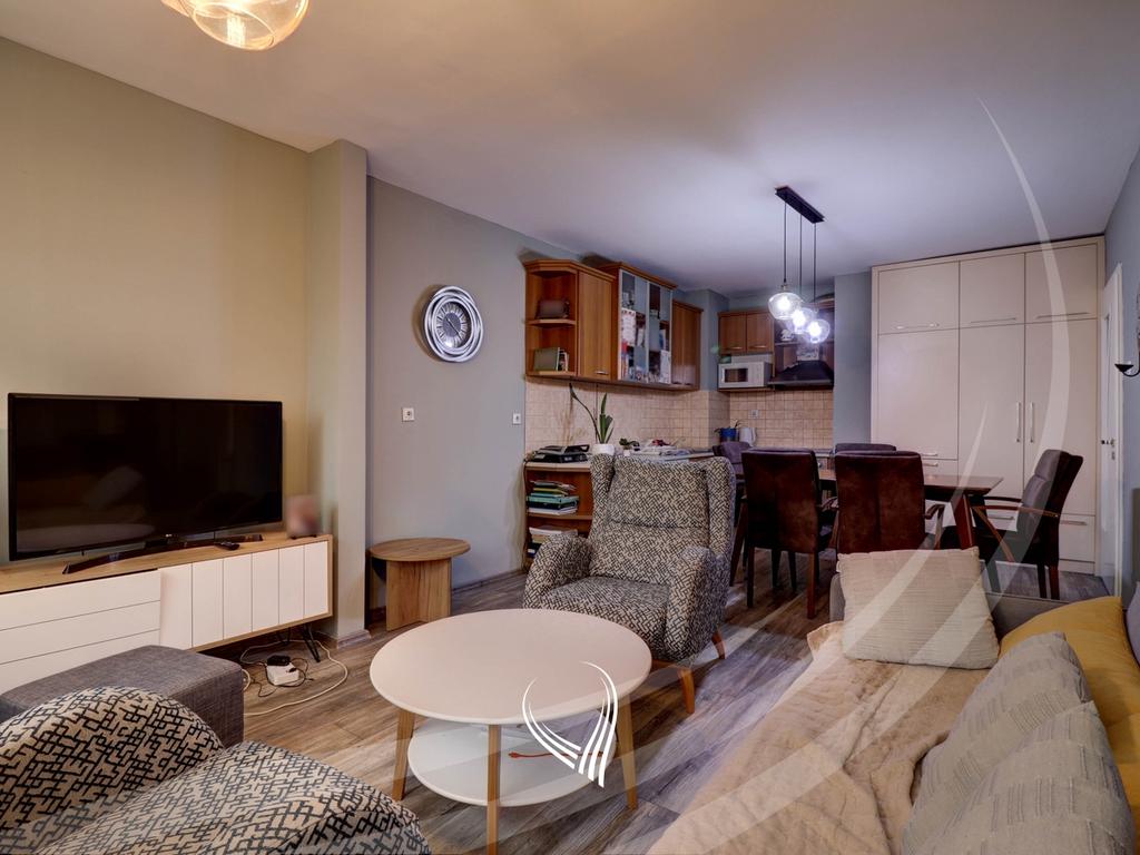 Apartamento con 2 habitaciones en alquiler en el barrio Pejton (4)