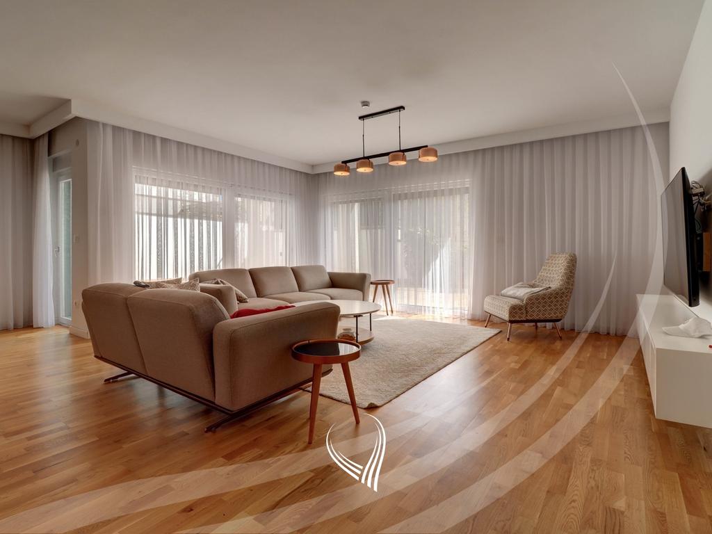 Casa con 5 camere da letto in affitto nel quartiere sofalia (2)