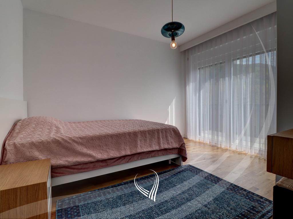 Casa con 5 camere da letto in affitto nel quartiere sofalia (6)