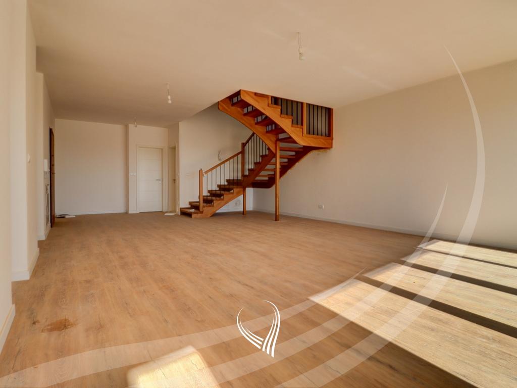 Dúplex de 181.5 metros cuadrados en venta en el barrio Mati 1 – Kodrina (6)